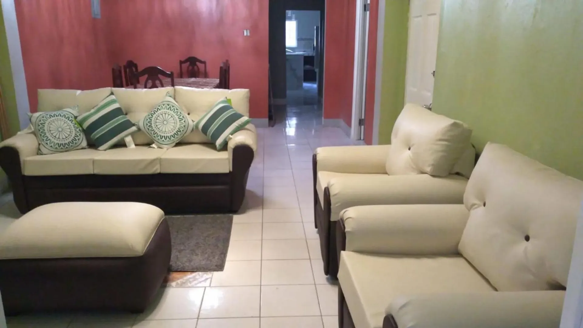 Holiday home Private Kingston Home With Mountain Views
